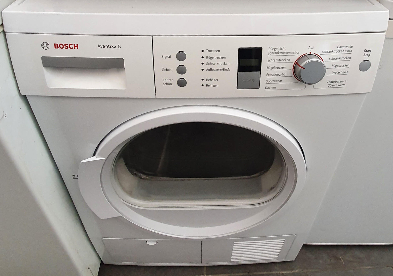 Bosch Serie | 4 Kondensationstrockner WTE863XL, ideal für effiziente und schonende Trocknung.