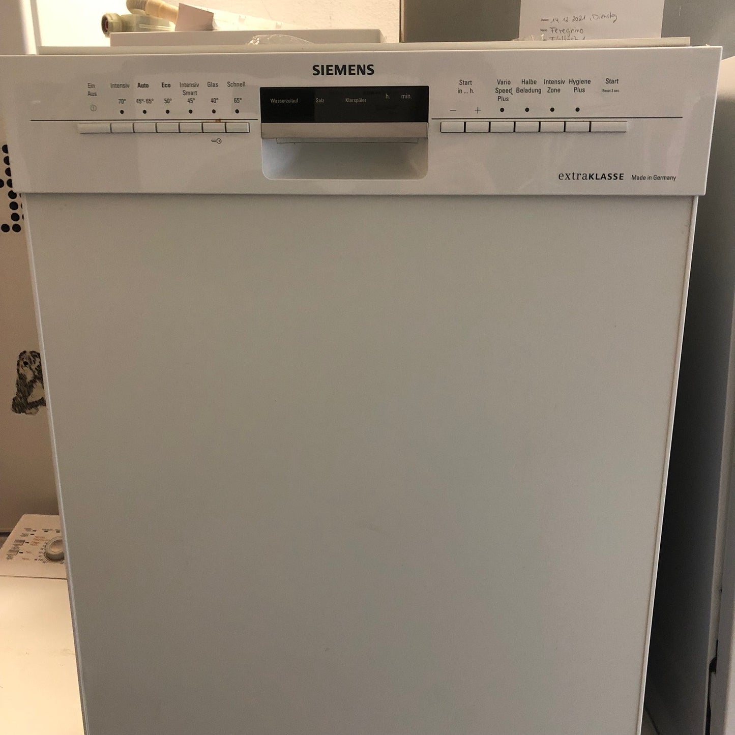 Frontansicht des Siemens Type SD6P1S Geschirrspülers – Hochleistungstechnologie in Berlin.