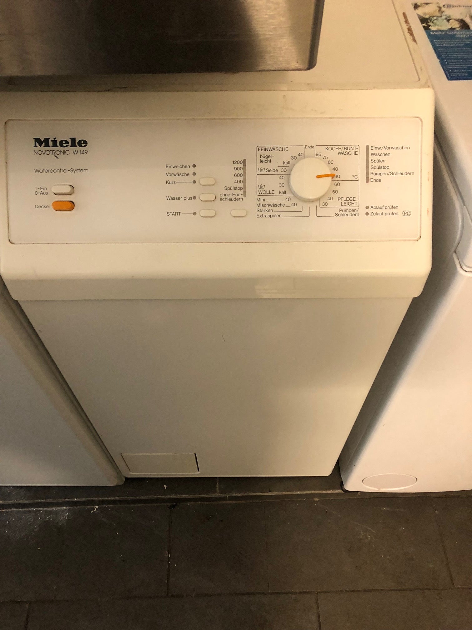 Miele Nowotronic W 149 Toplader Waschmaschine, gebraucht und in gutem Zustand.