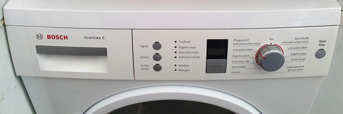 Innovative Bedienelemente des Bosch Trockners für einfache Programmierung.
