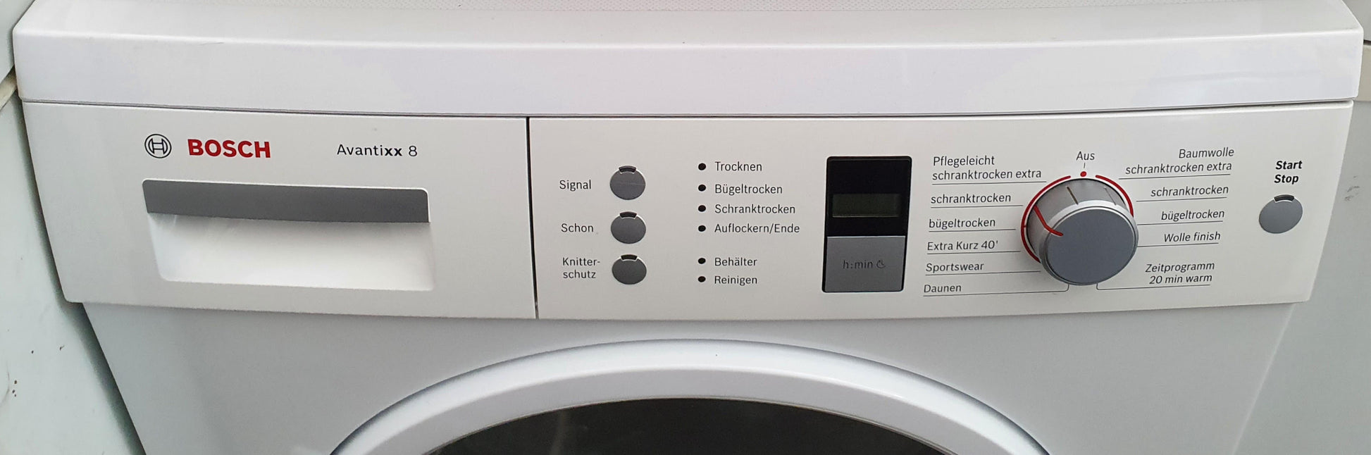 Innovative Bedienelemente des Bosch Trockners für einfache Programmierung.
