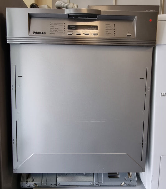 Miele G 2355 SCi XXL Geschirrspüler in eleganter Optik, perfekt integrierbar in jede moderne Küche.