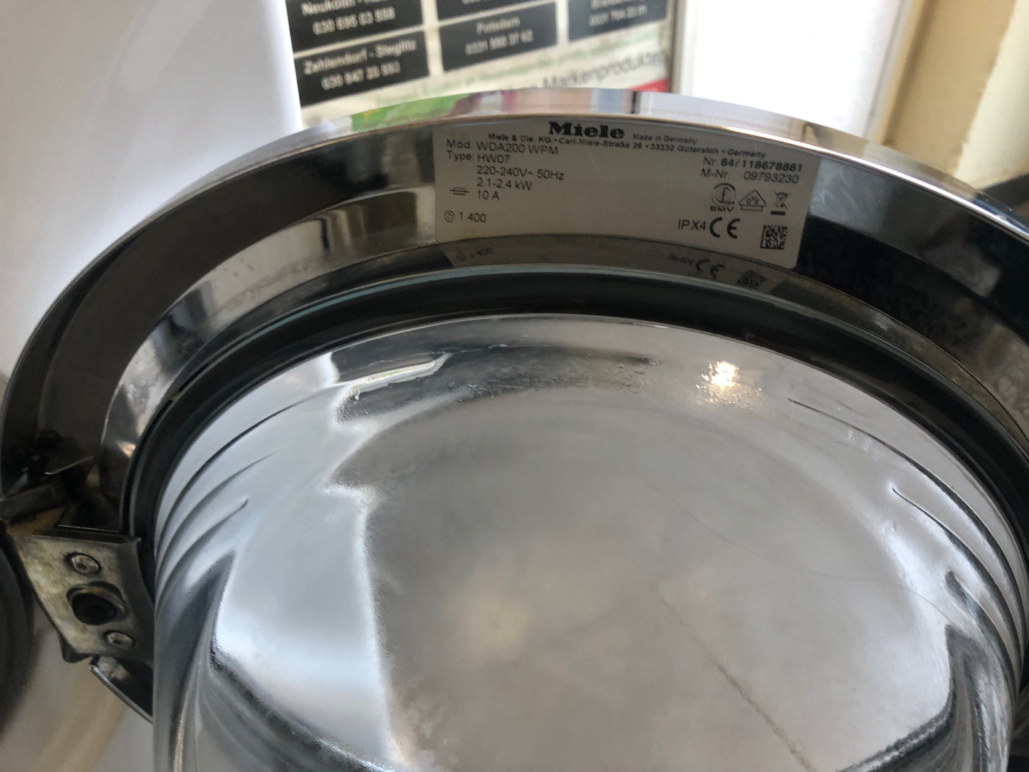 Miele EcoComfort W Classic Waschmaschine, Typ HW07, ideal für effizientes Waschen in Berlin.