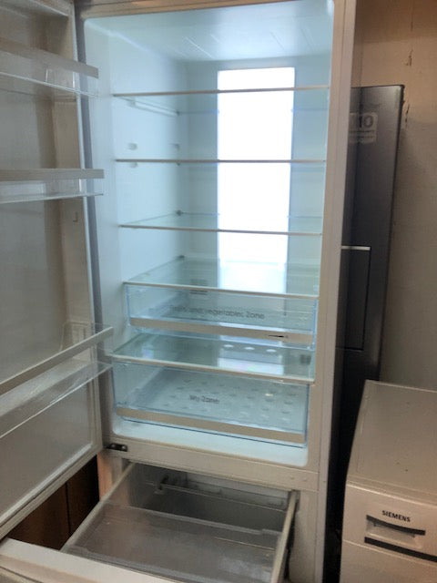 Kühlschrank Marke Haier mit 2 Tiefkülfächer Farbe Weiß