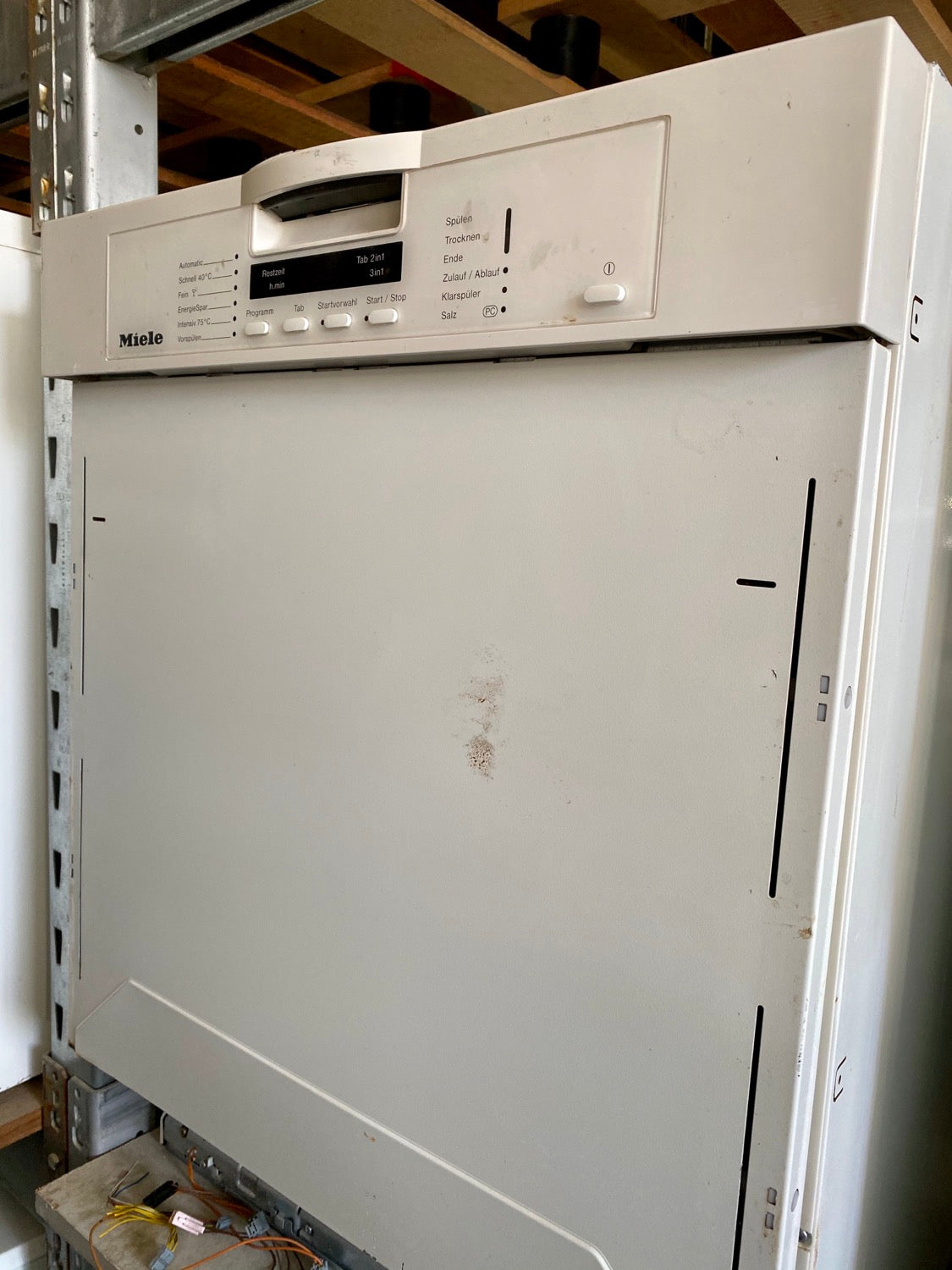 Geschirrspüler Miele Teil integriert￼